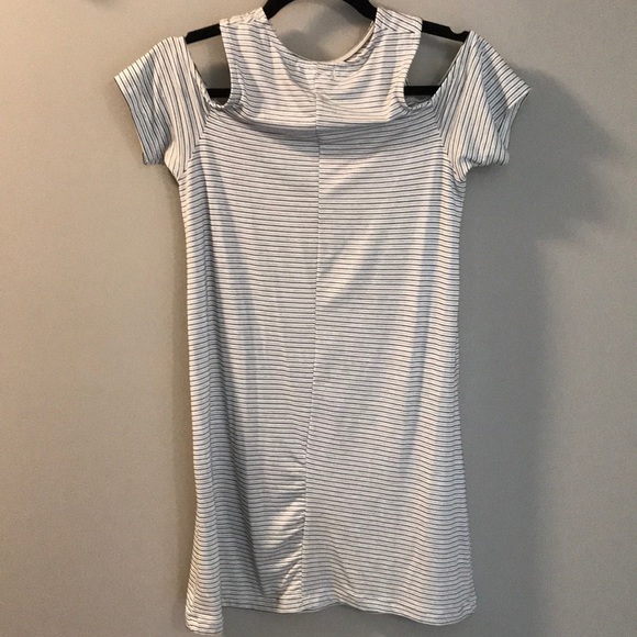 Mink Pink striped dress size xs - Picture 2 of 2